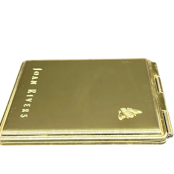 Vintage Joan Rivers Bee Square Compact Mirror Regular & Magnified Black Cover - Picture 2 of 10